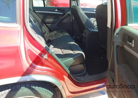 2012 Volkswagen Tiguan Sel z USA, uszkodzony, nr VIN WVGAV7AX0CW101188